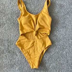 One piece swimsuit